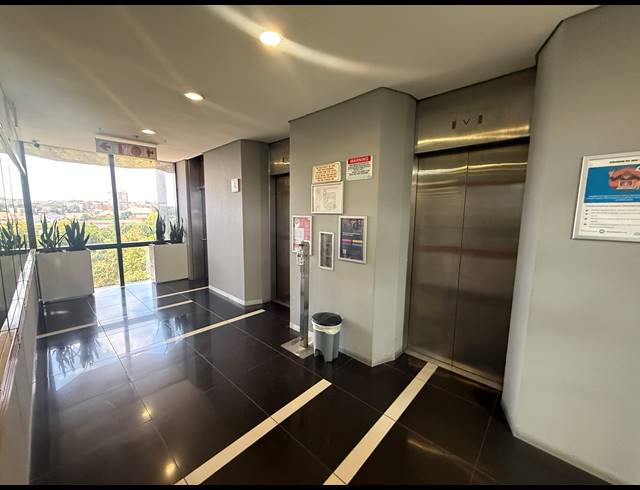 5,054M² BUILDING FOR SALE IN PARKTOWN